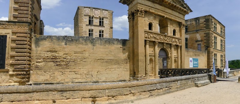 La Tour-d'Aigues