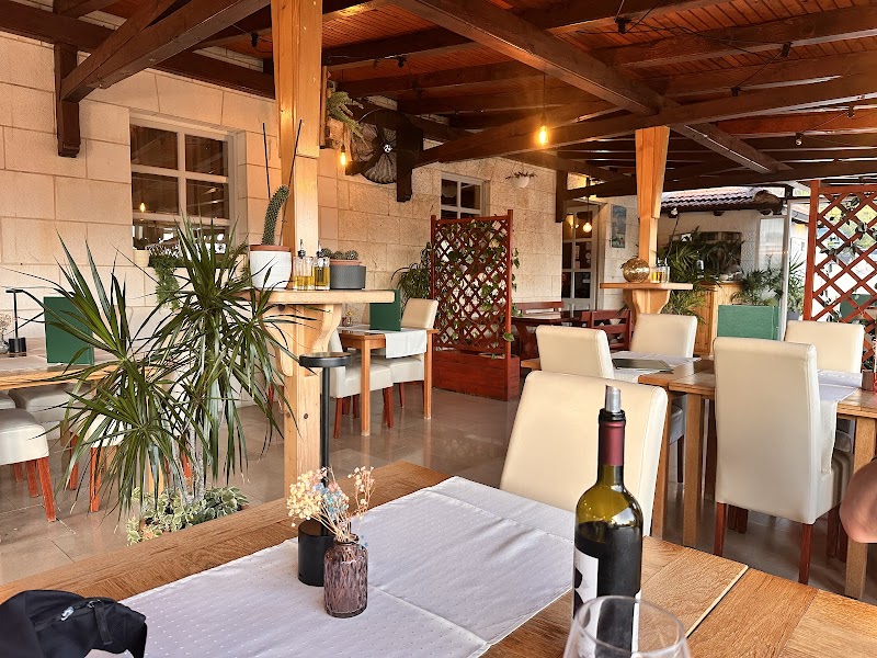 Villa Dinka