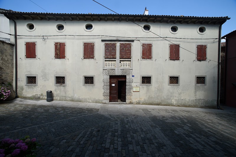 Zavicajni muzej Buzet